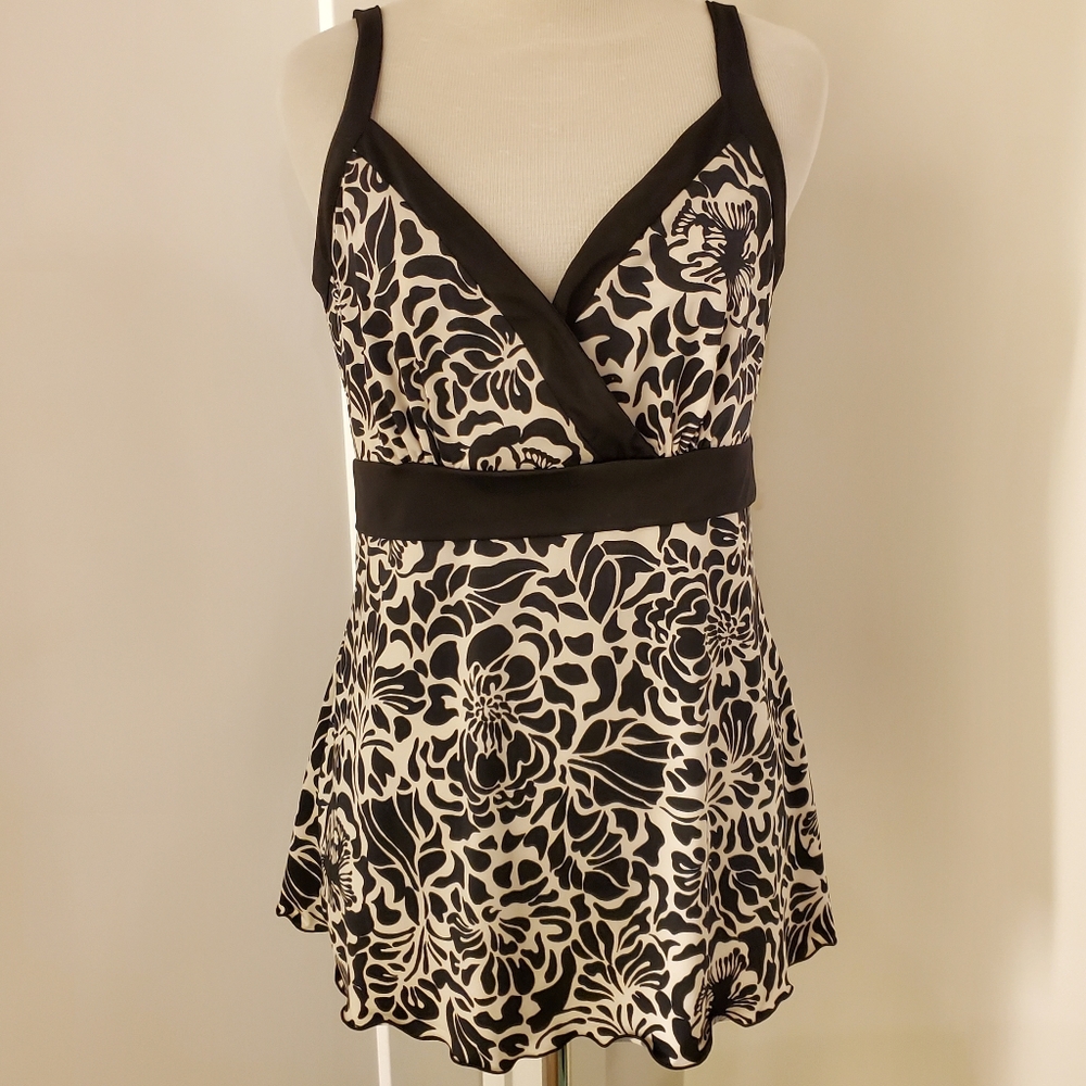 INC sleeveless top